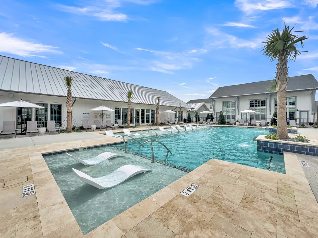 The Cottages at Ingleside - Resort Style Pool
